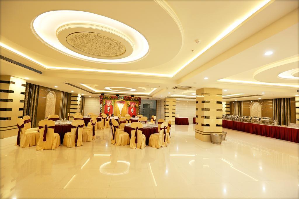 היידראבד Hotel Sitara Grand Miyapur מראה חיצוני תמונה